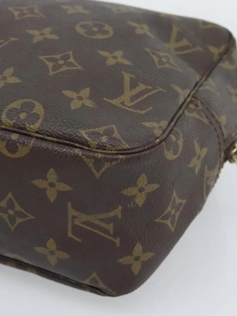 LOUIS VUITTON Monogram Trousse Toilette 28 Clutch Bag M47522 LV Auth 189018